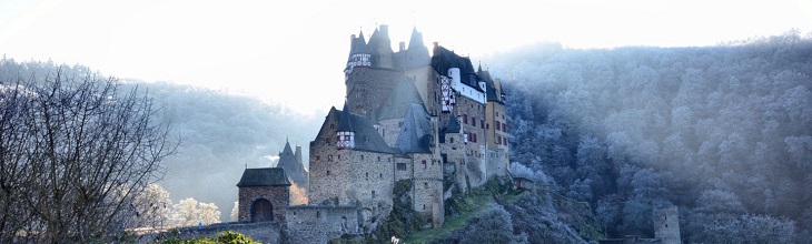 Grafik vor dem Stellenangebot